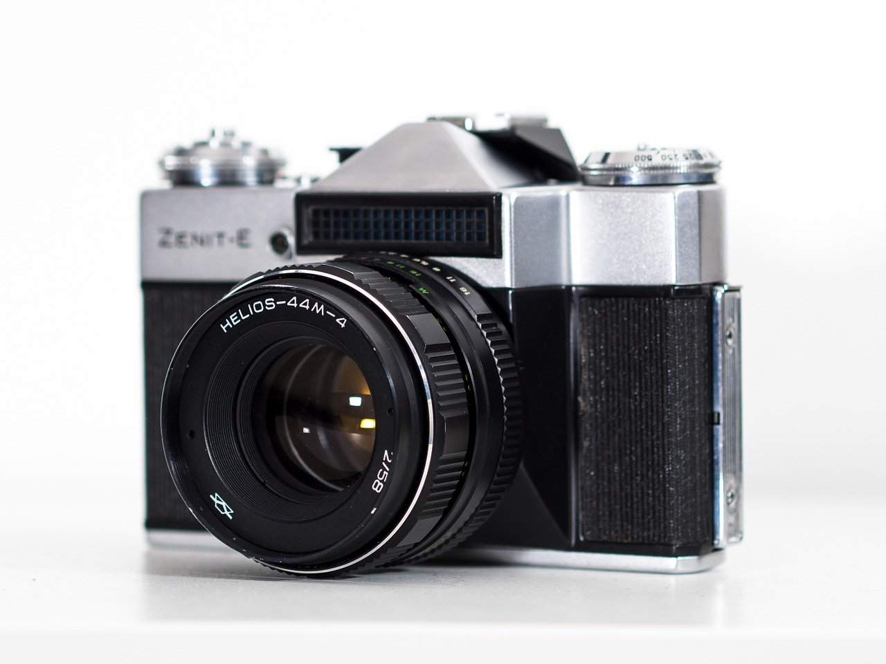 camera, lens, photography-1055066.jpg